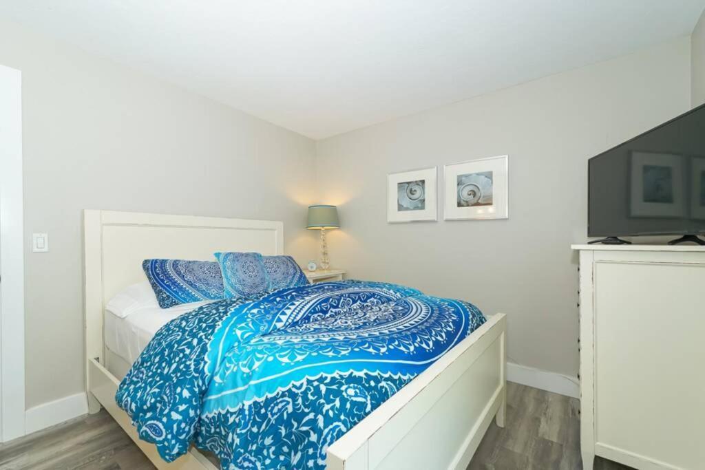 Siesta Key Village-Suite #3: A Block To The Beach! Sarasota Esterno foto
