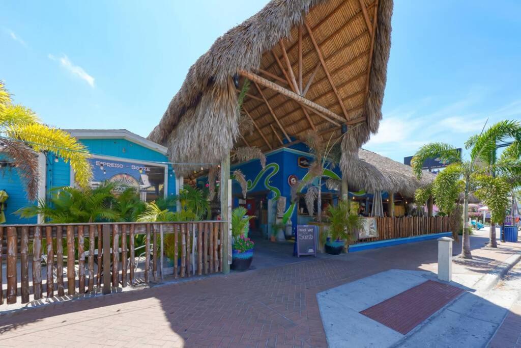 Siesta Key Village-Suite #3: A Block To The Beach! Sarasota Esterno foto